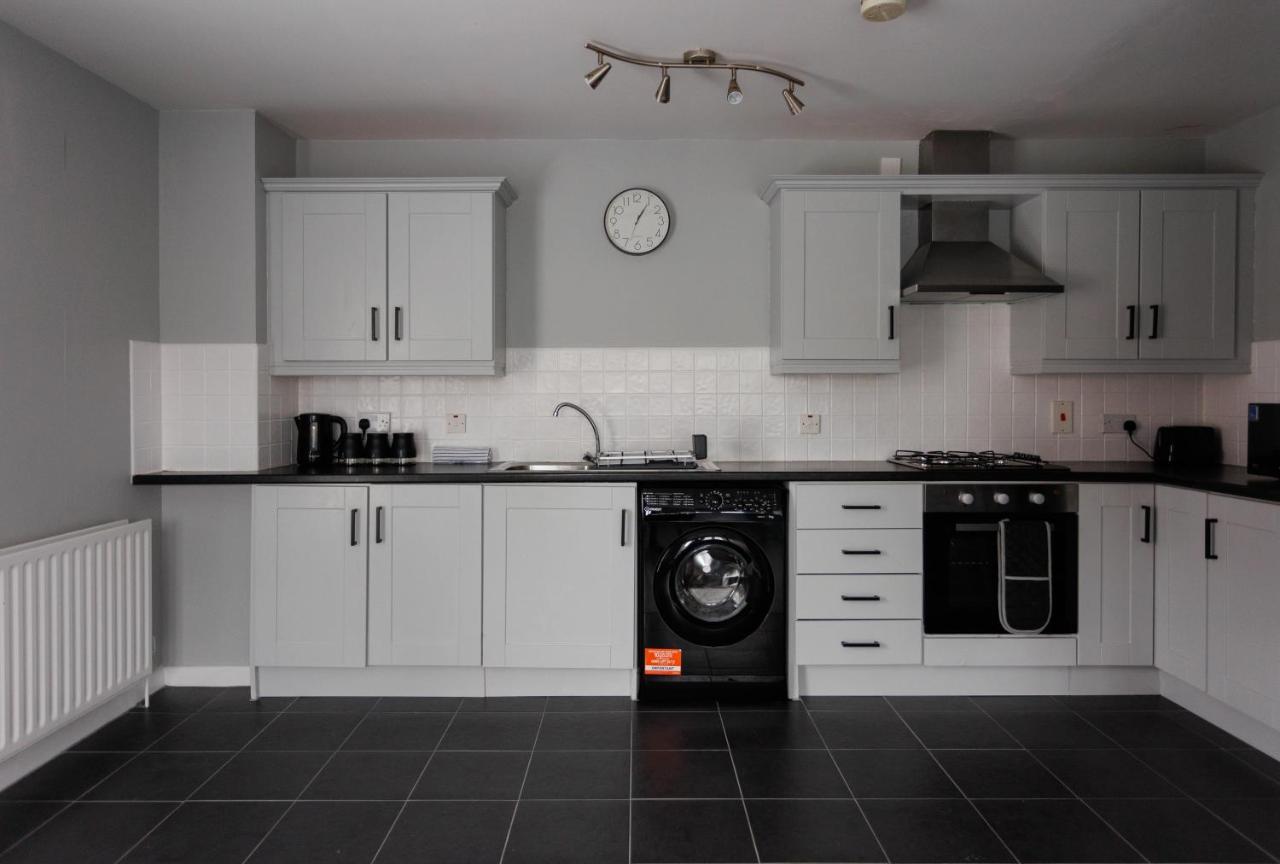 2 Bedroom Ground Floor Apartment เบลฟาสต์ ภายนอก รูปภาพ