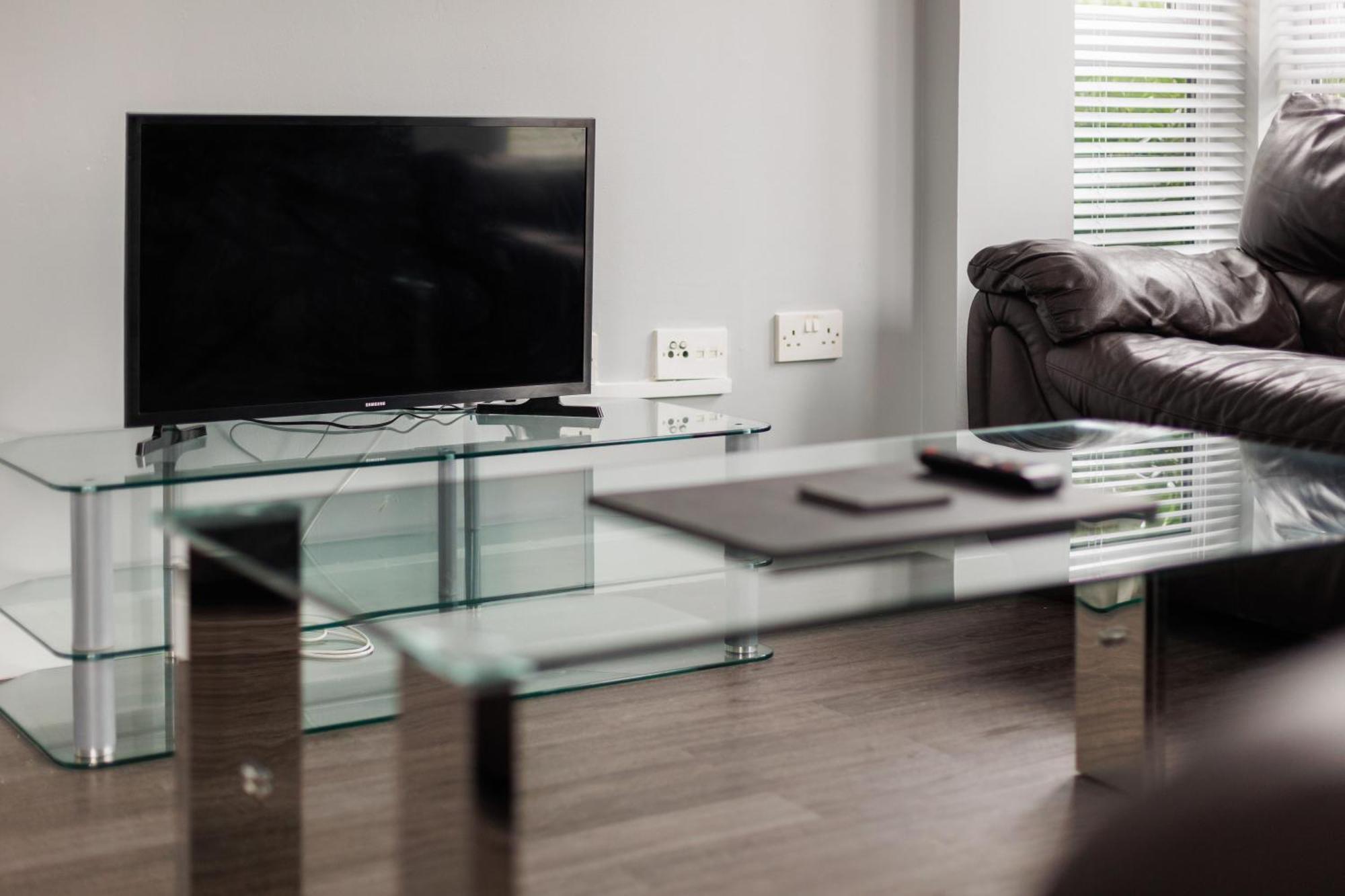 2 Bedroom Ground Floor Apartment เบลฟาสต์ ภายนอก รูปภาพ
